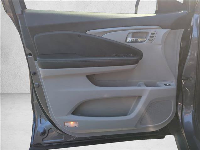 Used 2023 Honda Ridgeline RTL-E image 16