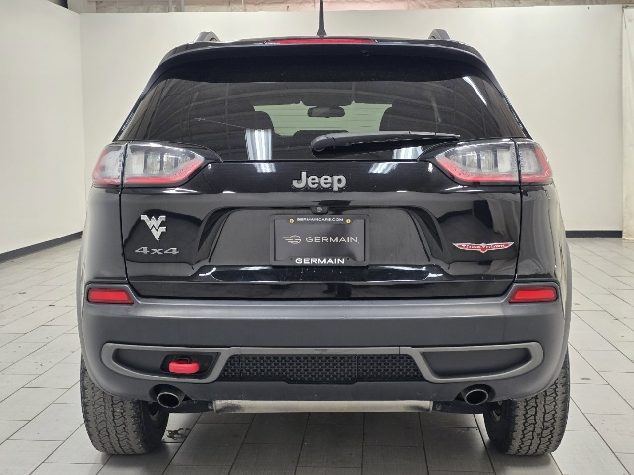 Used 2020 Jeep Cherokee Trailhawk AWD/4WD image 12