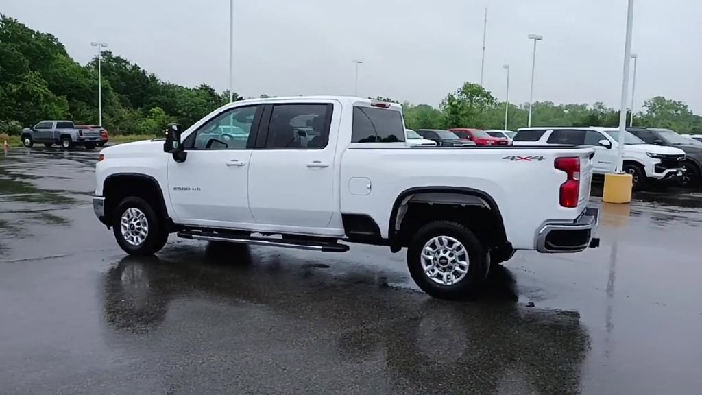 Certified 2025 Chevrolet Silverado 2500 LT w/ Convenience Package AWD/4WD image 6