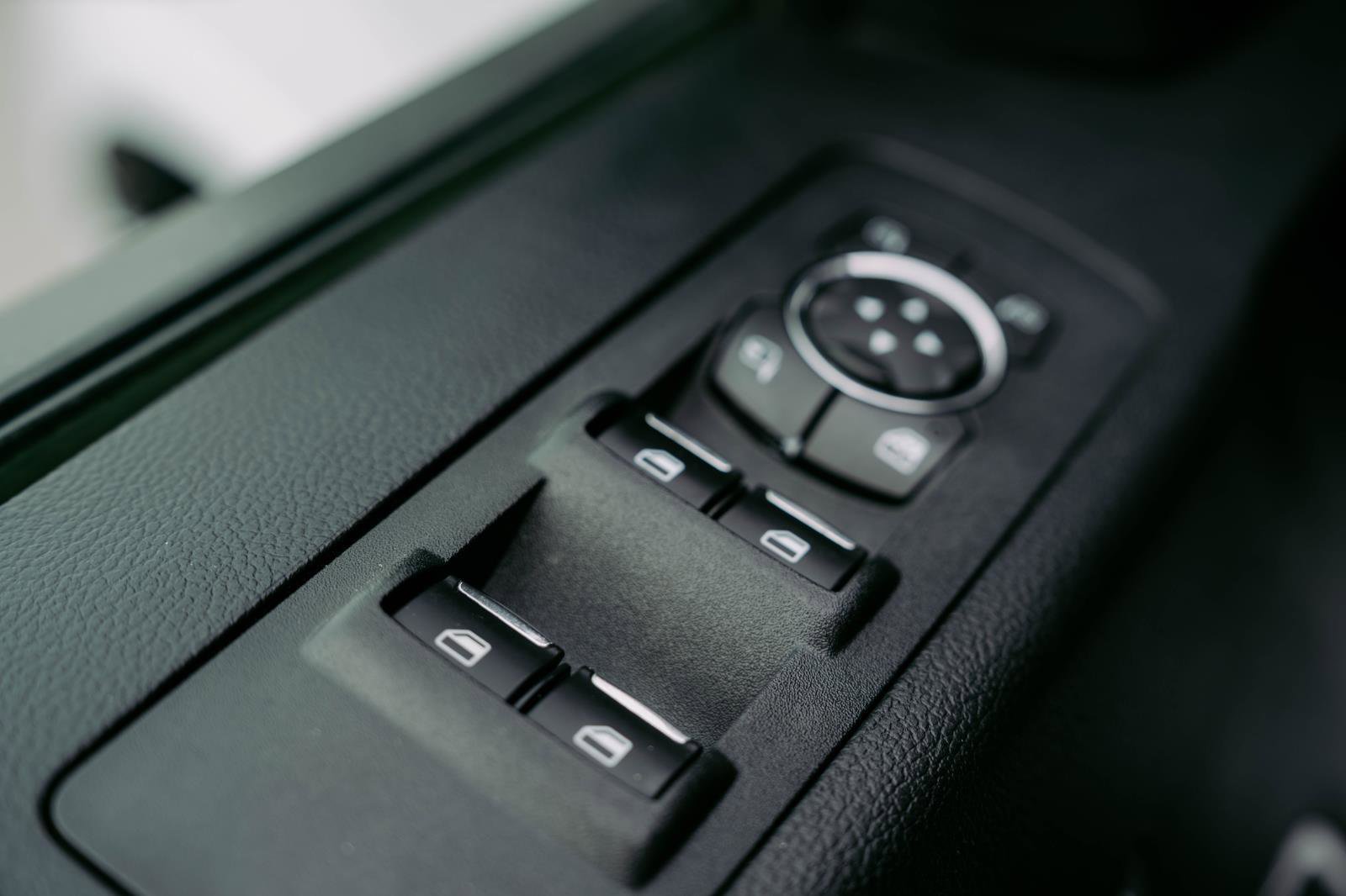 Used 2019 Ford F150 Lariat w/ FX4 Off-Road Package image 12