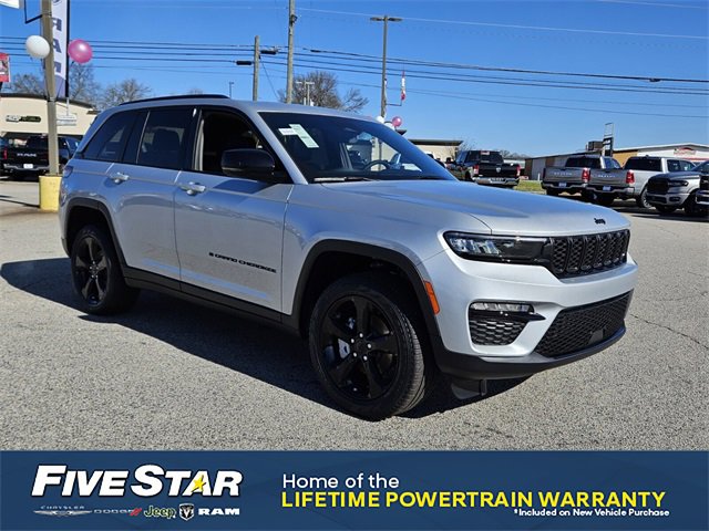 New 2025 Jeep Grand Cherokee Limited w/ Black Appearance Package image 1