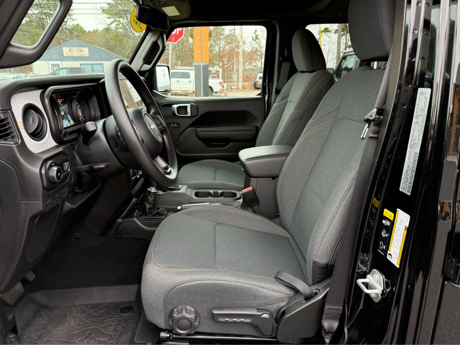 Used 2025 Jeep Wrangler Sport image 14