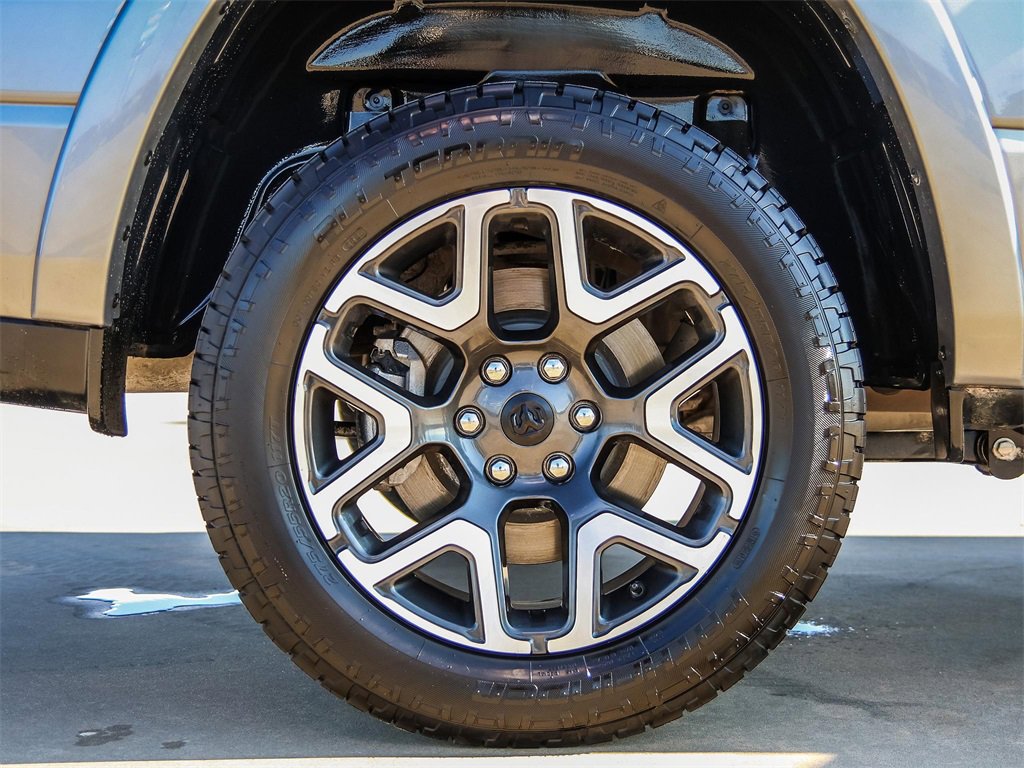 Used 2025 RAM 1500 Laramie image 9