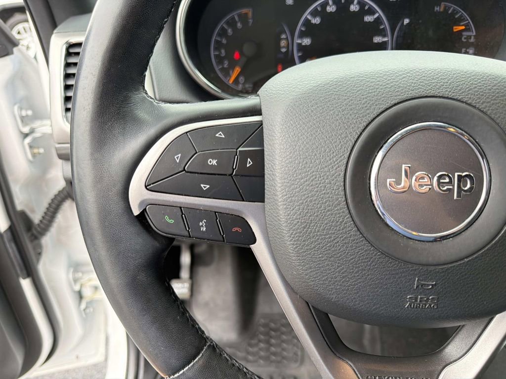 Used 2022 Jeep Grand Cherokee Laredo X AWD/4WD image 27