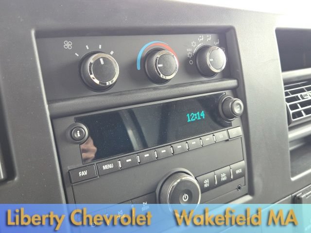 Used 2024 Chevrolet Express 4500 w/ Power Convenience Package RWD image 15