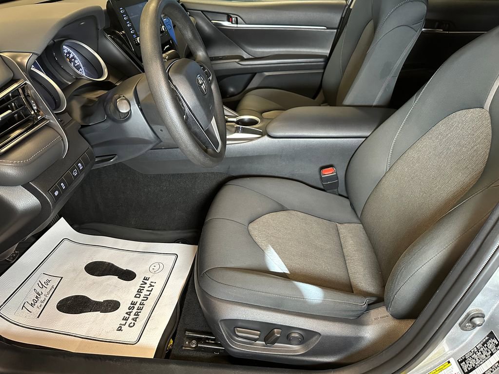 Used 2023 Toyota Camry LE FWD image 17