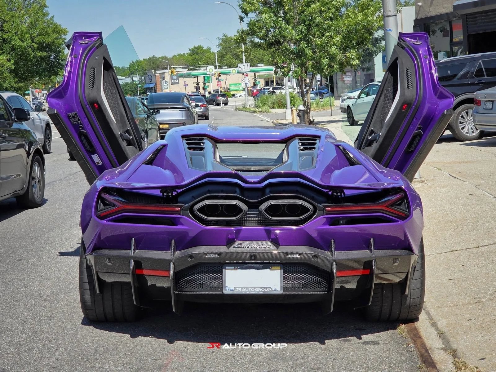 Used 2024 Lamborghini Revuelto AWD/4WD image 7