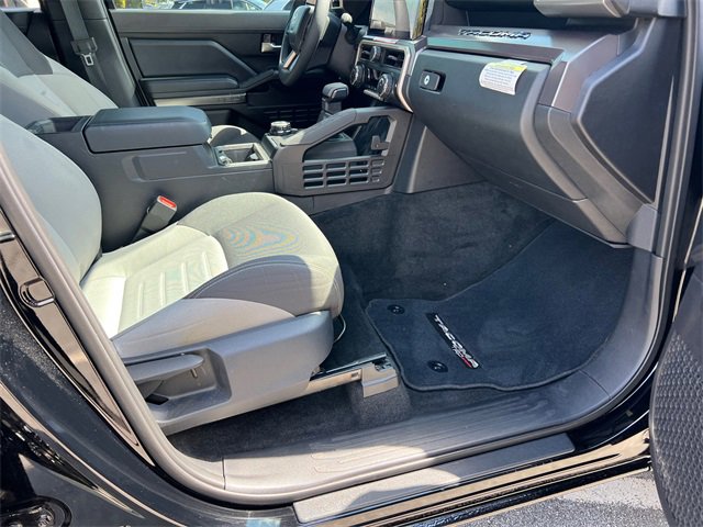 Used 2025 Toyota Tacoma TRD Sport image 13