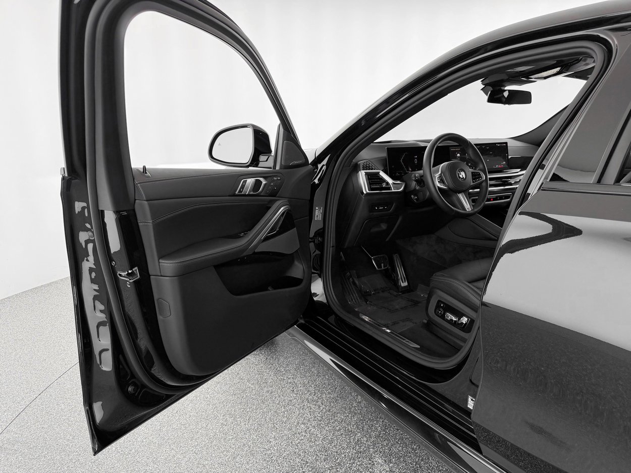 Used 2026 BMW X6 xDrive40i w/ Climate Comfort Package image 10