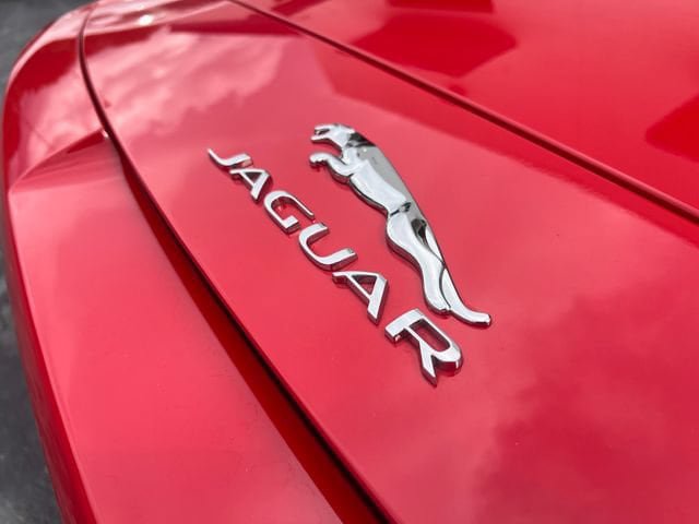 Used 2014 Jaguar F-TYPE Convertible RWD image 33