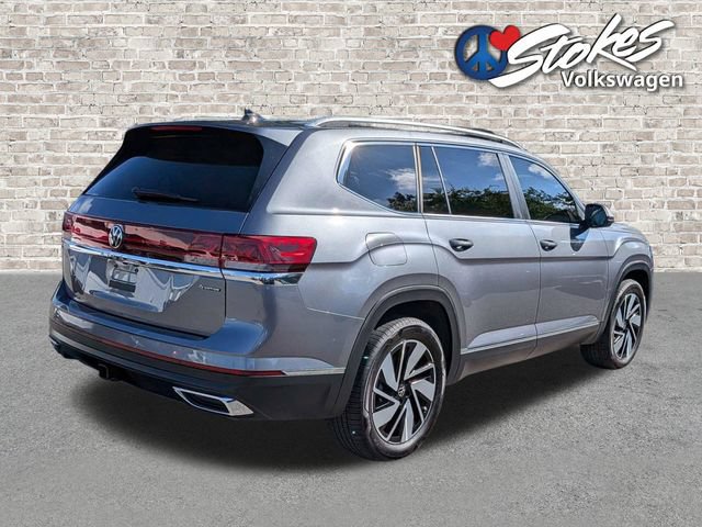 Used 2025 Volkswagen Atlas SEL AWD/4WD image 4