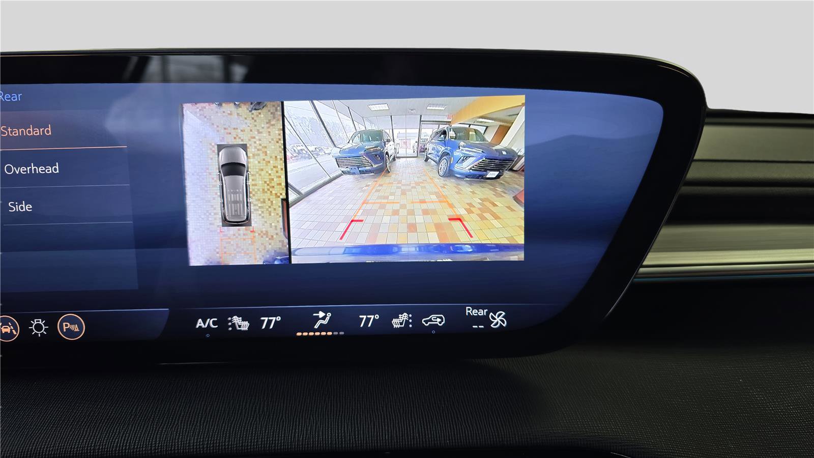 Used 2025 Buick Enclave Preferred image 22