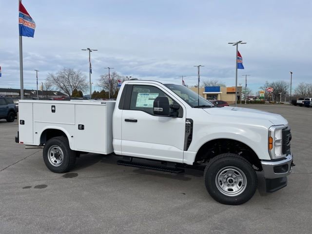 New 2026 Ford F250 XL w/ XL Chrome Package image 2