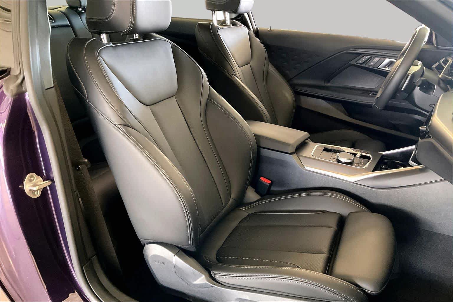 Used 2025 BMW 230i Coupe RWD image 8