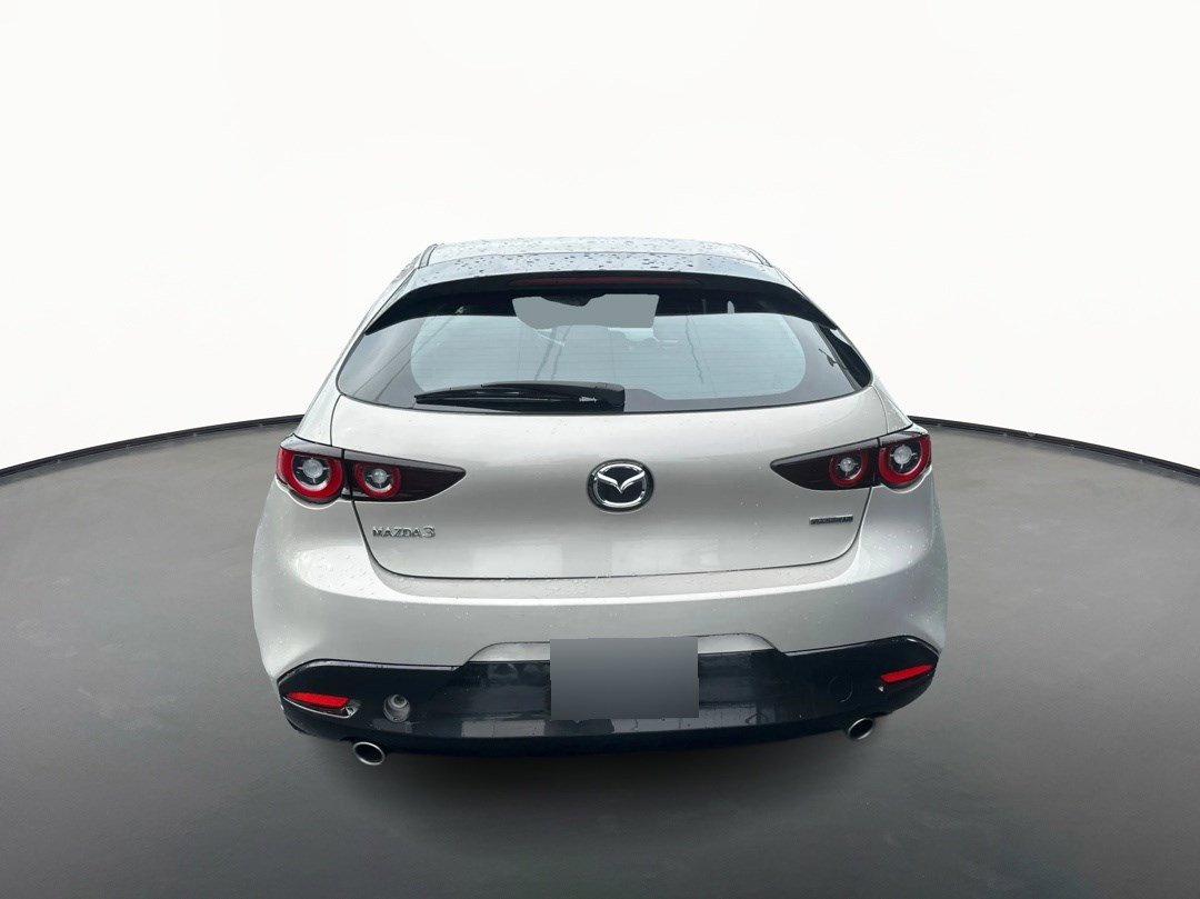 Used 2024 MAZDA MAZDA3 s FWD image 4