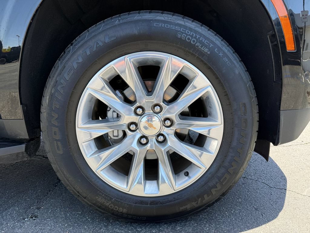 Used 2025 Chevrolet Tahoe Premier AWD/4WD image 15