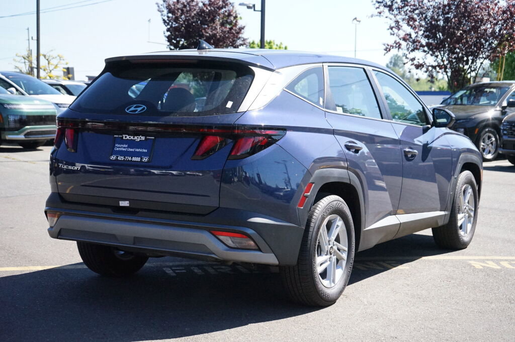 Used 2025 Hyundai Tucson SE FWD image 6