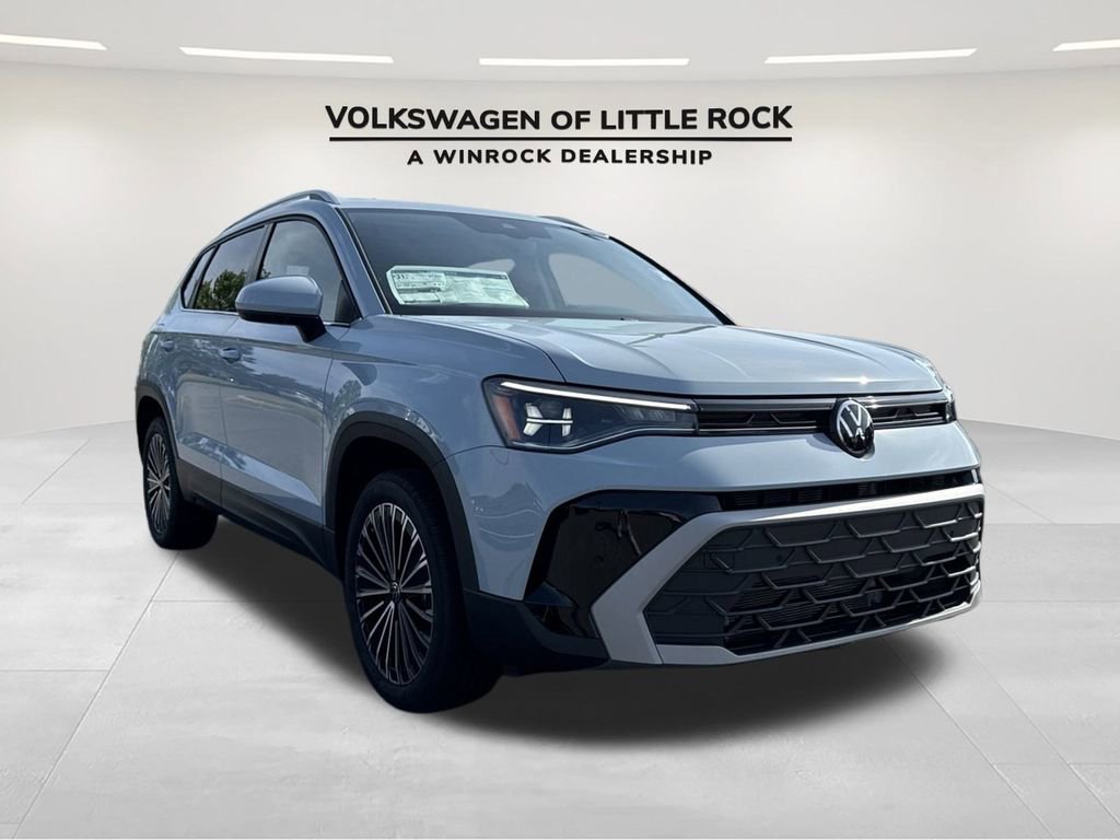 New 2025 Volkswagen Taos SE image 7