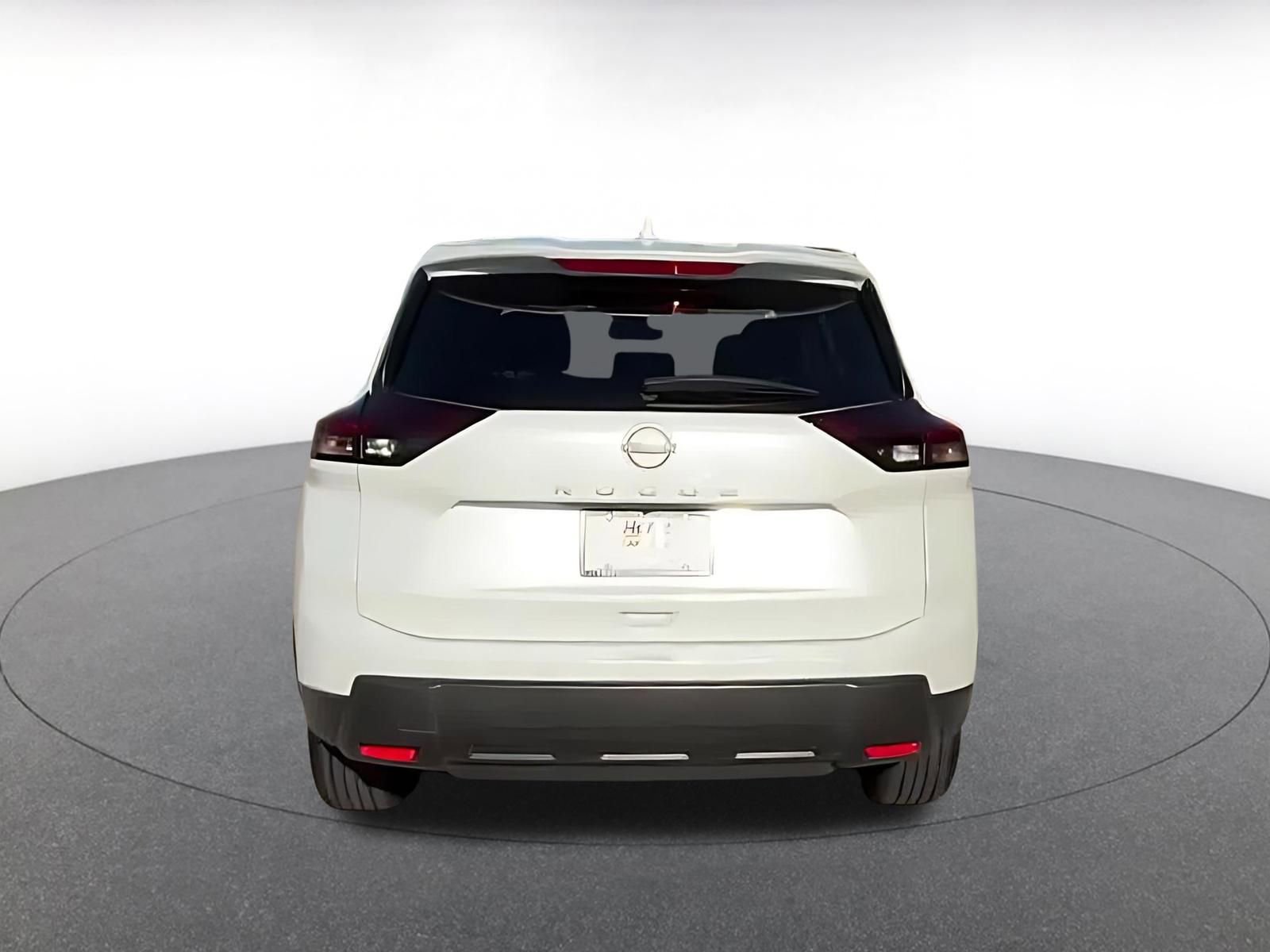 Used 2025 Nissan Rogue SV FWD image 12