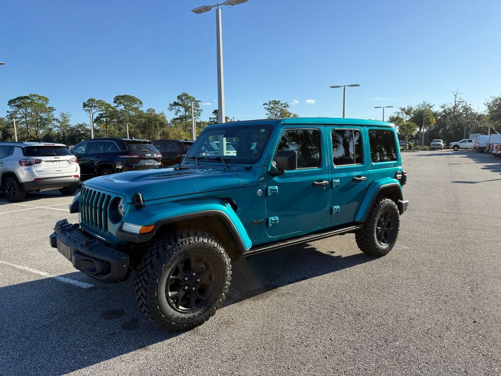 Used 2019 Jeep Wrangler Unlimited Sahara w/ Quick Order Package 24M Moab AWD/4WD image 7