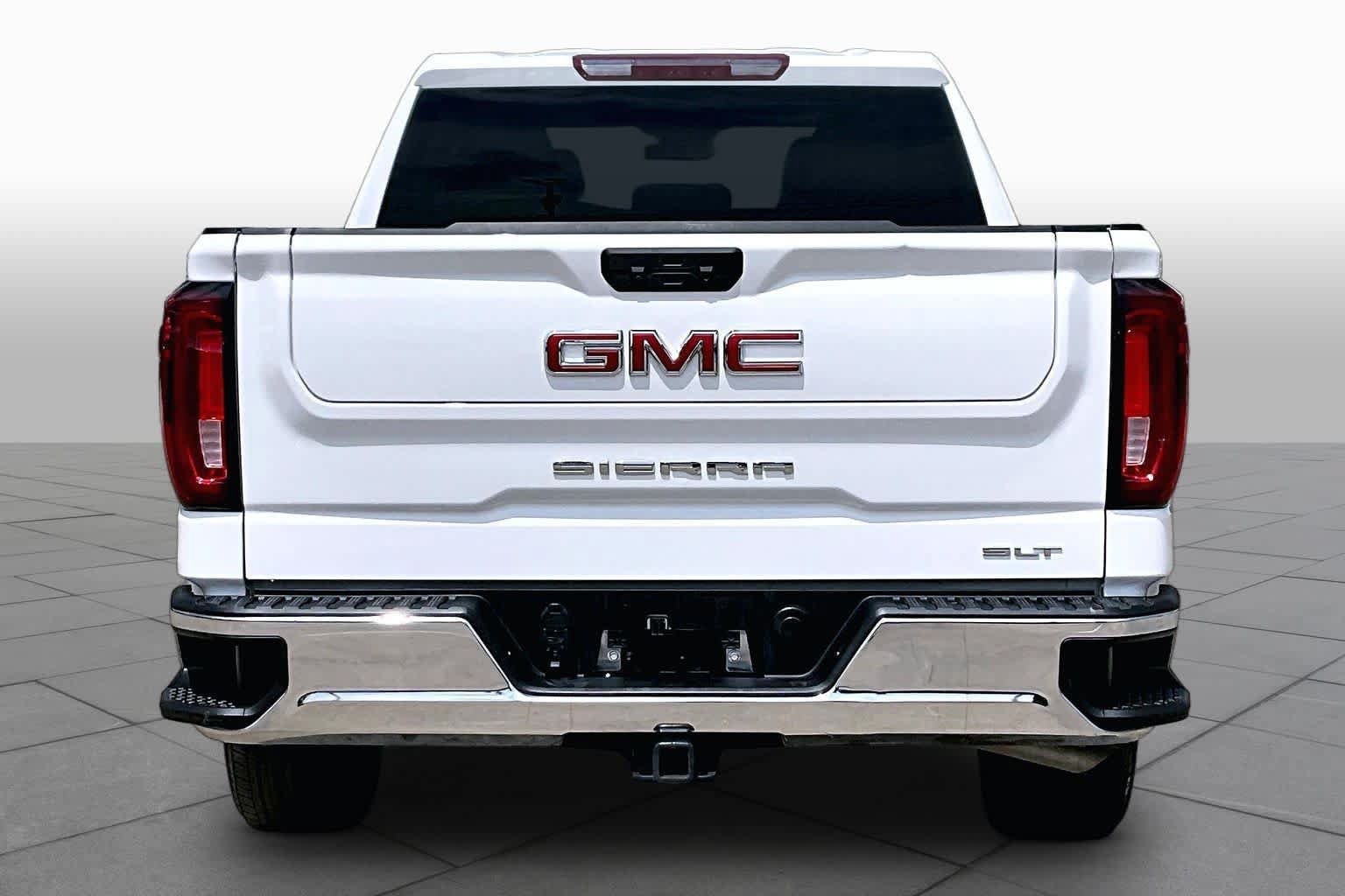 Used 2025 GMC Sierra 1500 SLT AWD/4WD image 5