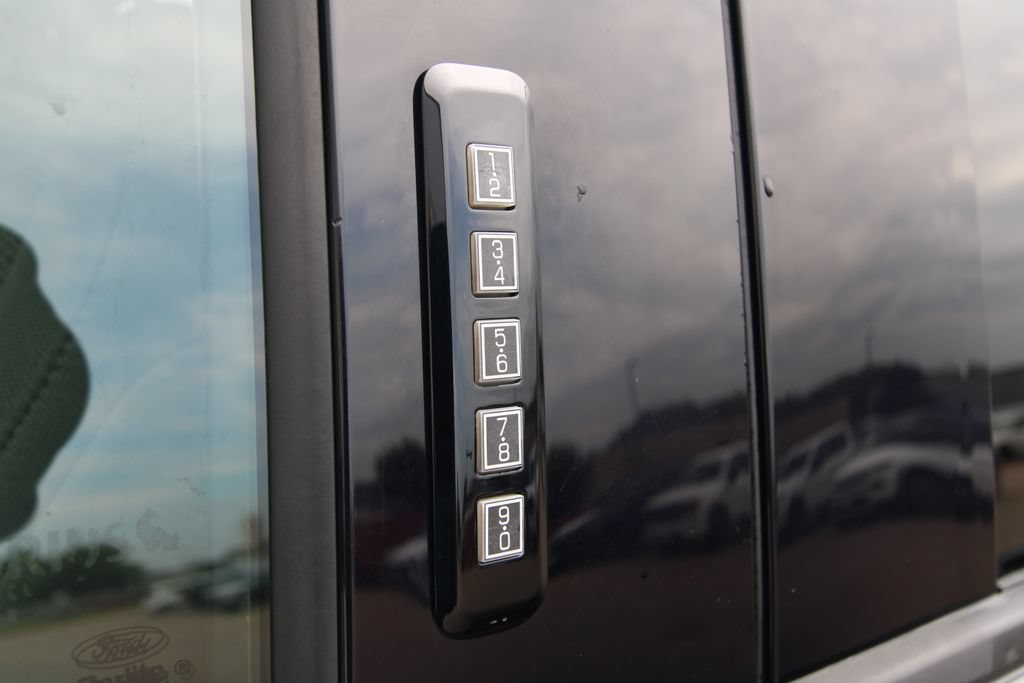 Used 2016 Ford F150 XLT w/ Equipment Group 301A Mid AWD/4WD image 33