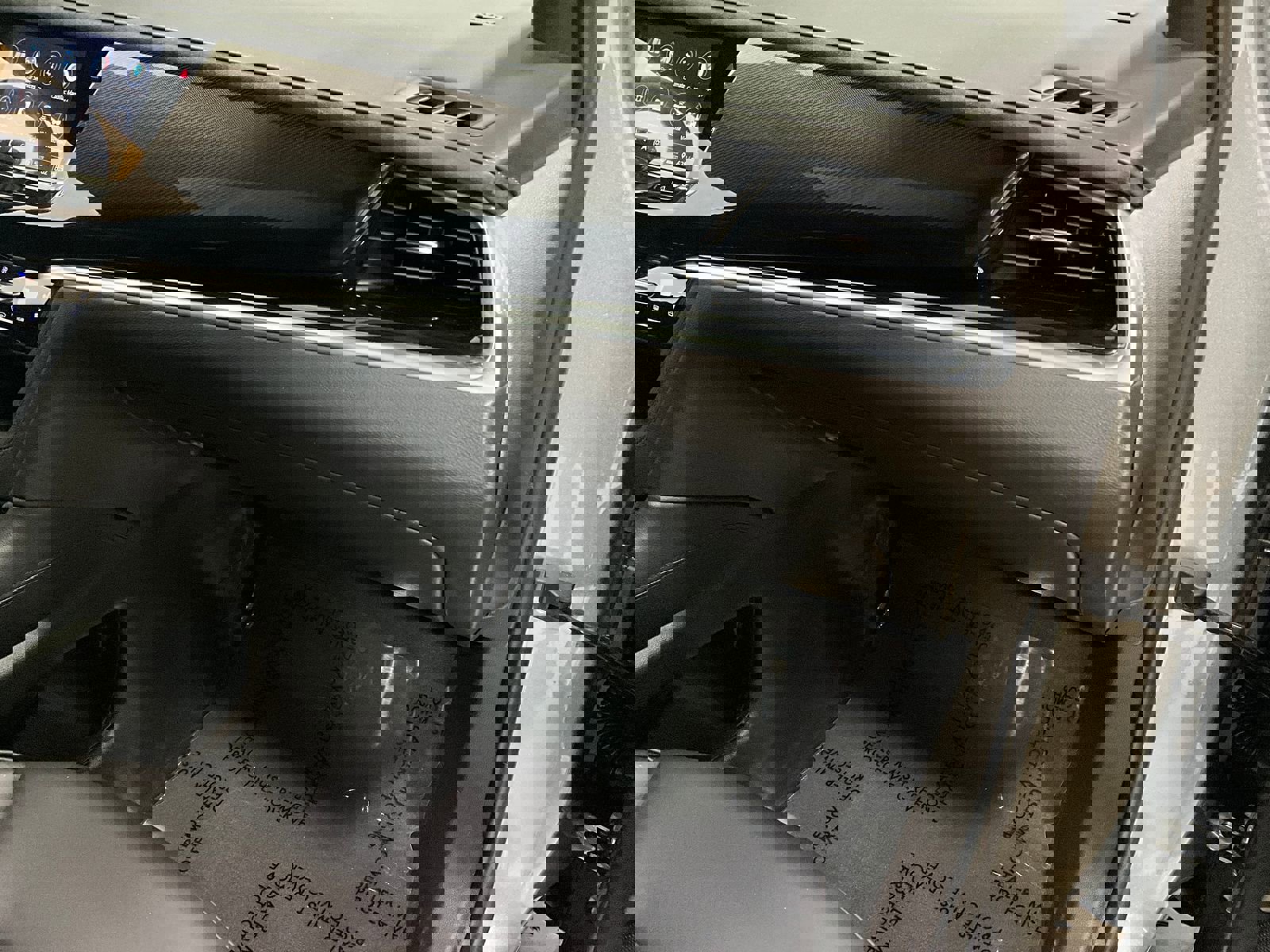 Used 2025 Cadillac XT6 Premium Luxury w/ Platinum Package AWD/4WD image 15