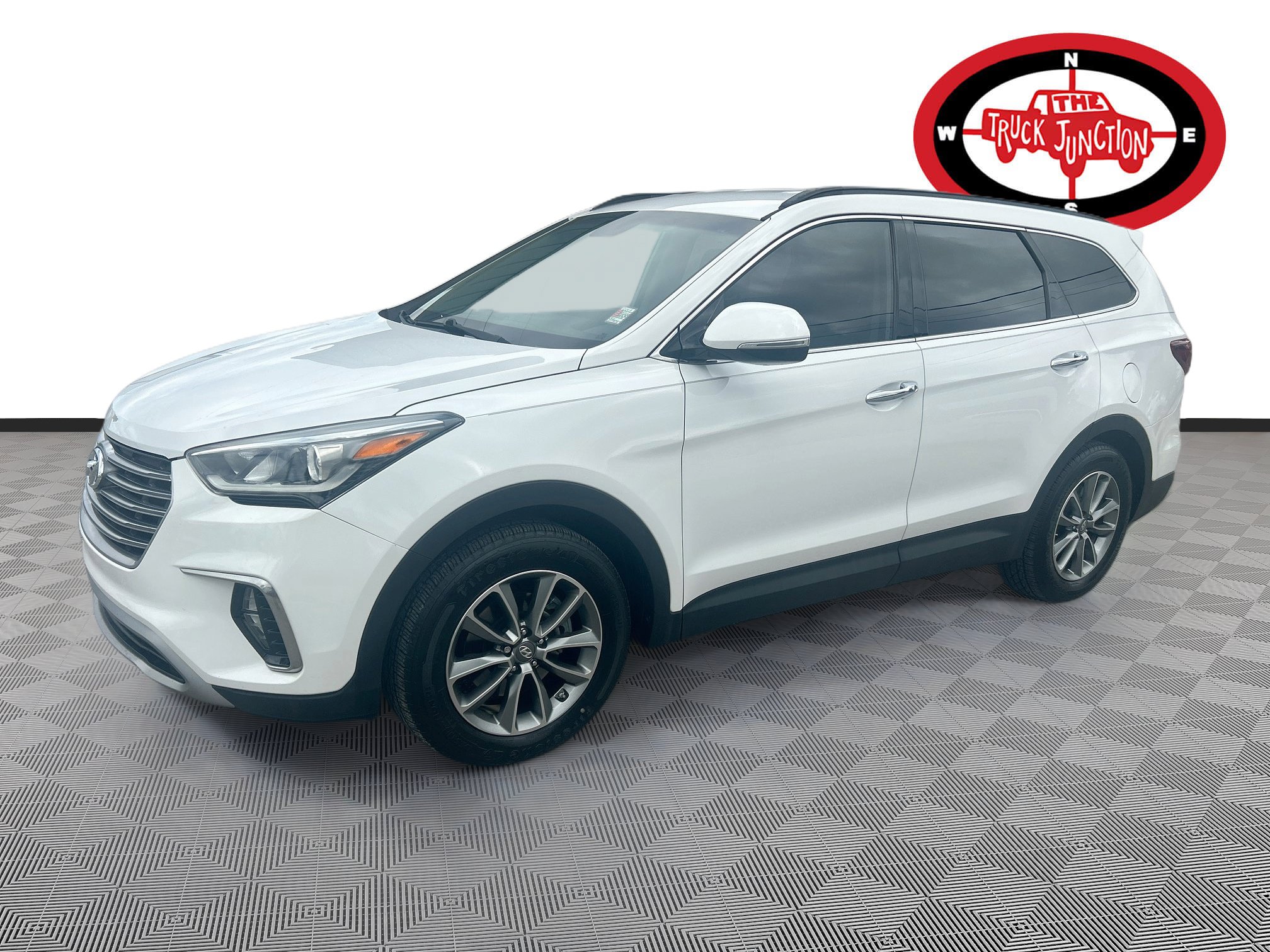 Used 2017 Hyundai Santa Fe SE w/ SE Premium Package 02 FWD image 3