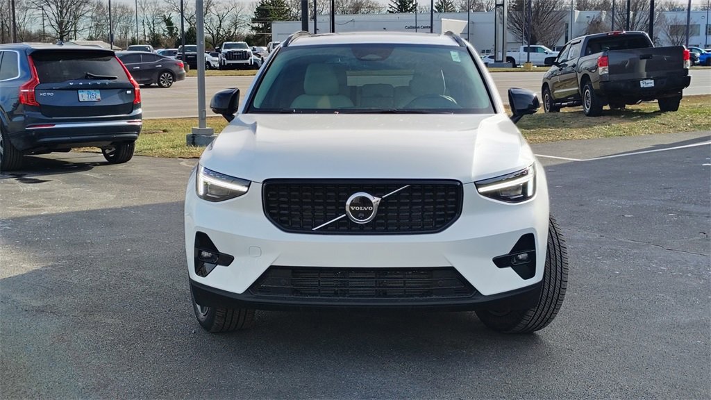 New 2026 Volvo XC40 B5 Plus w/ Protection Package Premier image 29