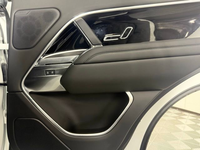 Used 2024 Land Rover Range Rover SE image 28