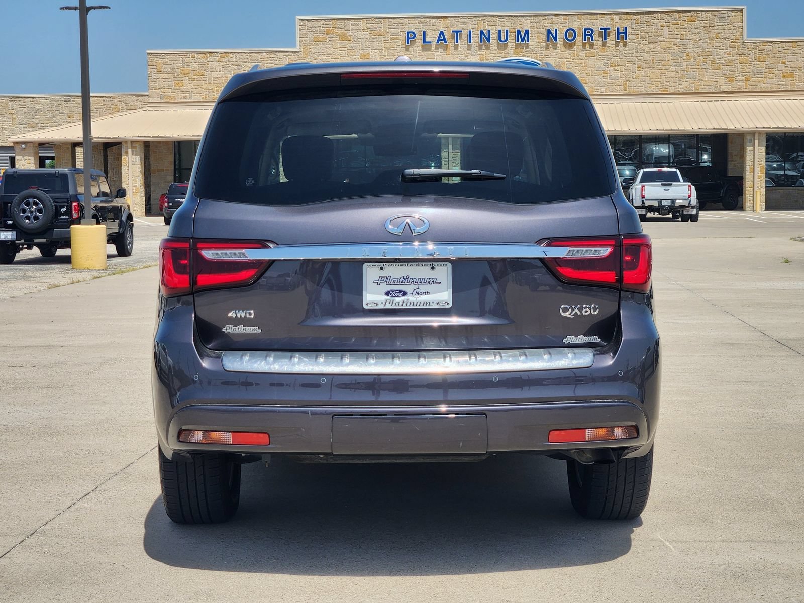 Used 2024 INFINITI QX80 Luxe AWD/4WD image 8
