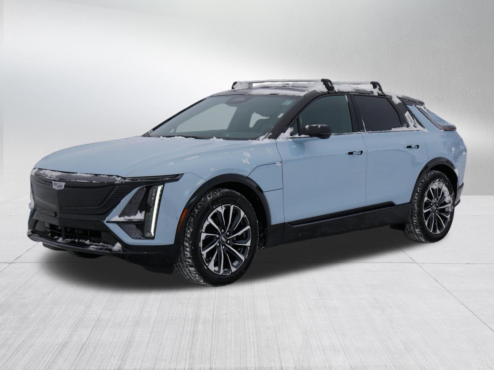 Used 2026 Cadillac Lyriq Premium Sport w/ LPO, Floor Liner Package AWD/4WD image 3