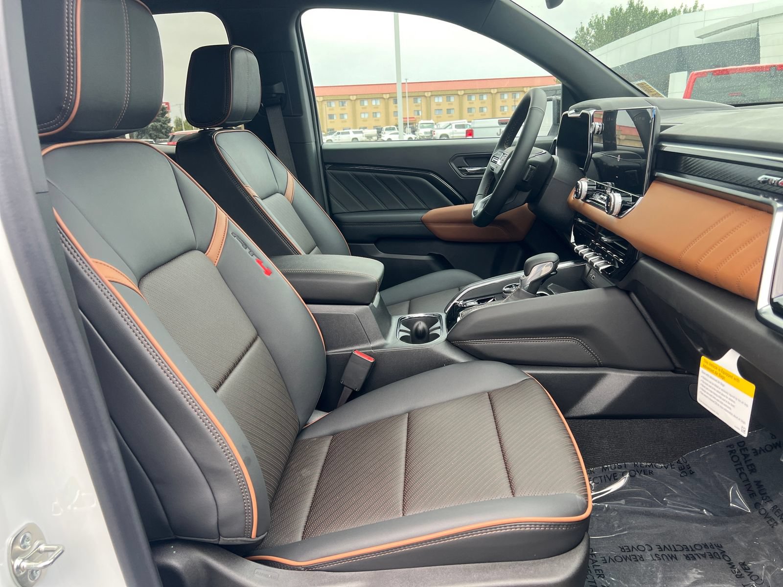 New 2026 GMC Canyon AT4 w/ AT4 Premium Package AWD/4WD image 14