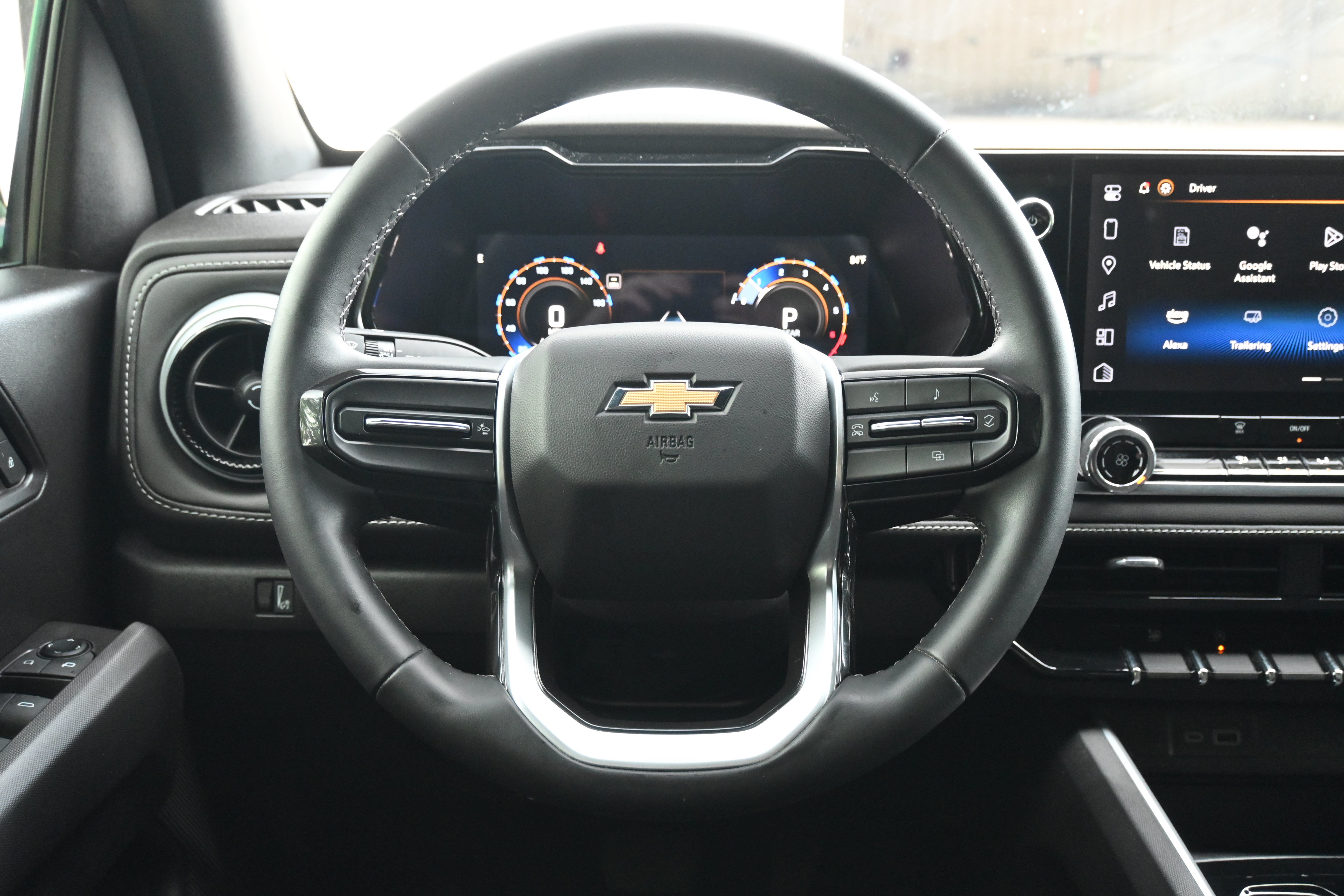 Used 2024 Chevrolet Colorado LT AWD/4WD image 17