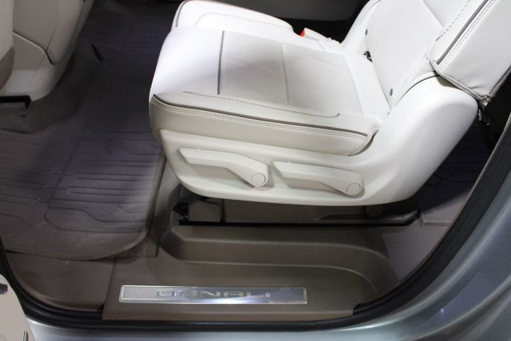 Used 2024 GMC Yukon XL Denali AWD/4WD image 58