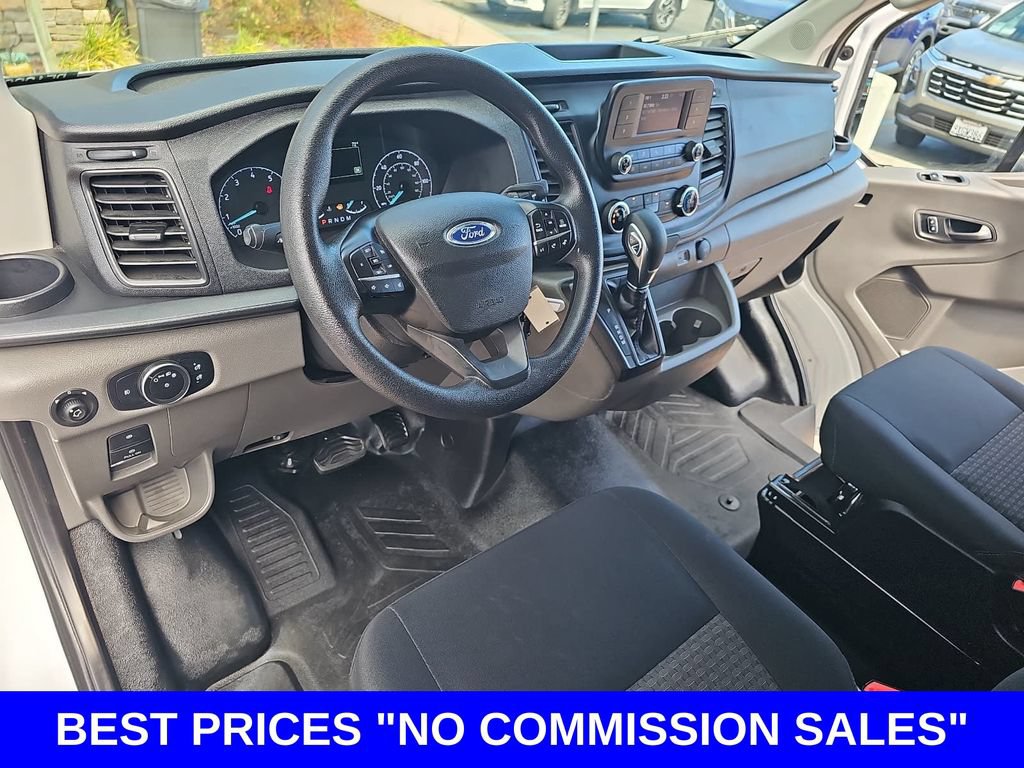 Used 2025 Ford Transit 250 Low Roof RWD image 15