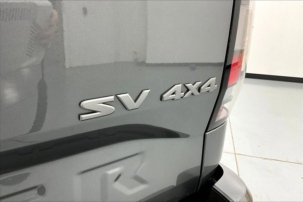 Used 2024 Nissan Frontier SV AWD/4WD image 39