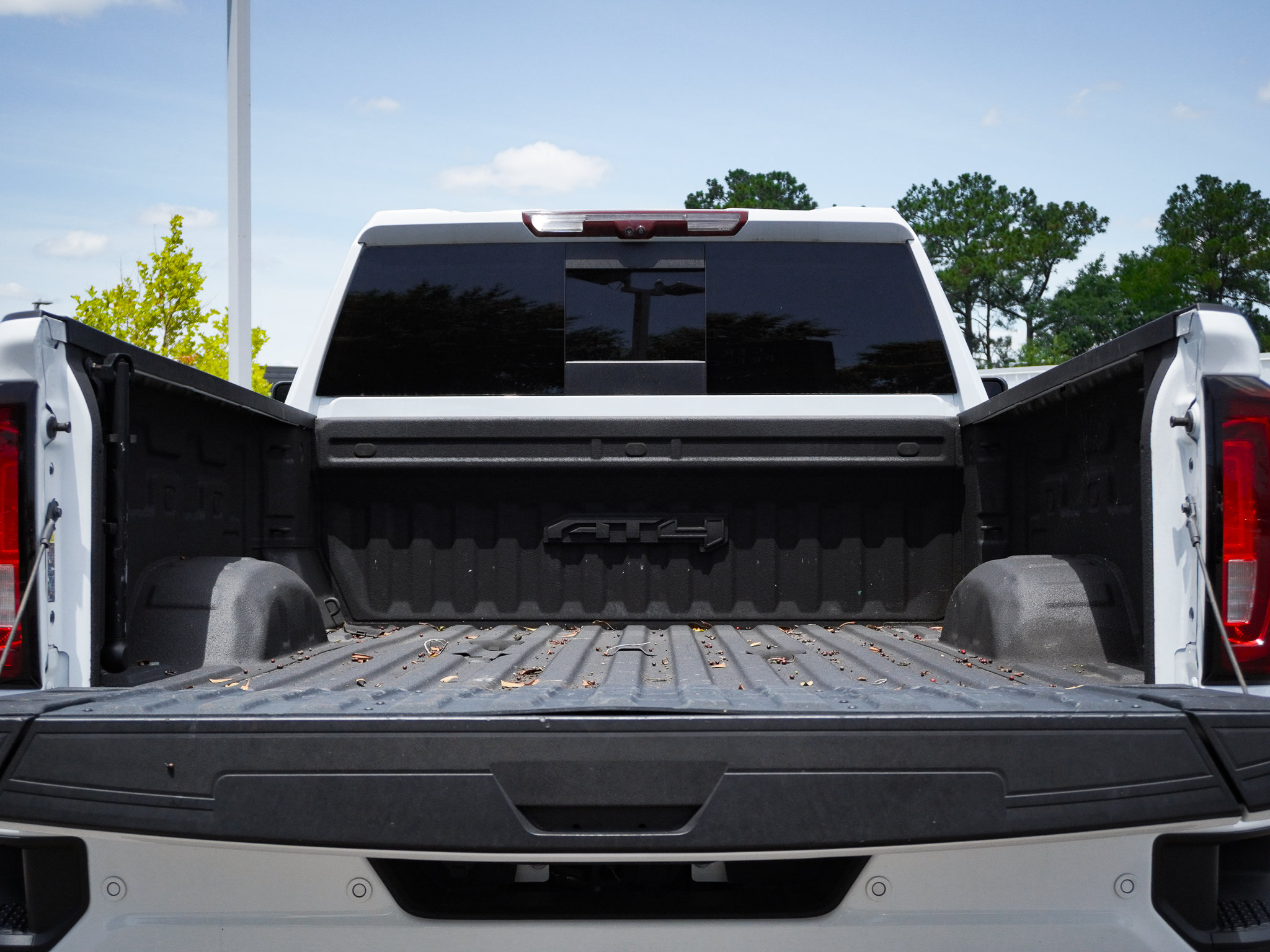 Used 2022 GMC Sierra 2500 AT4 w/ AT4 Premium Plus Package AWD/4WD image 29