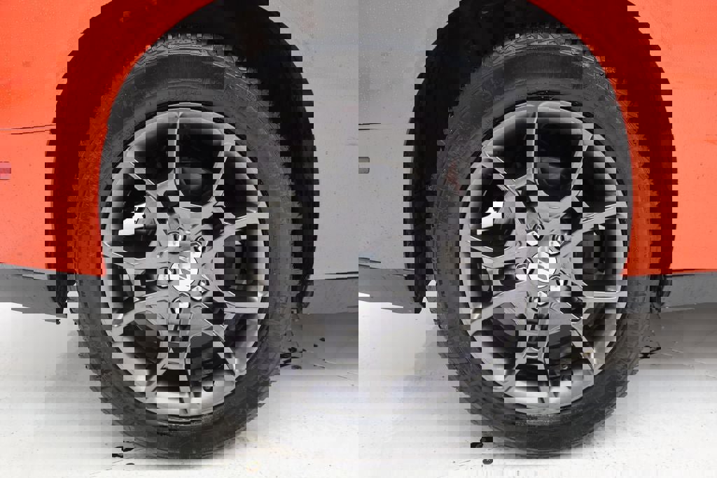 Used 2018 Dodge Challenger GT w/ Technology Group image 10