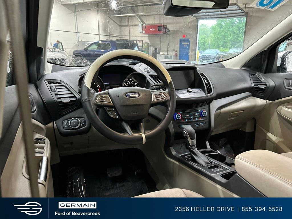 Used 2018 Ford Escape SE w/ Ford Safe & Smart Package AWD/4WD image 14