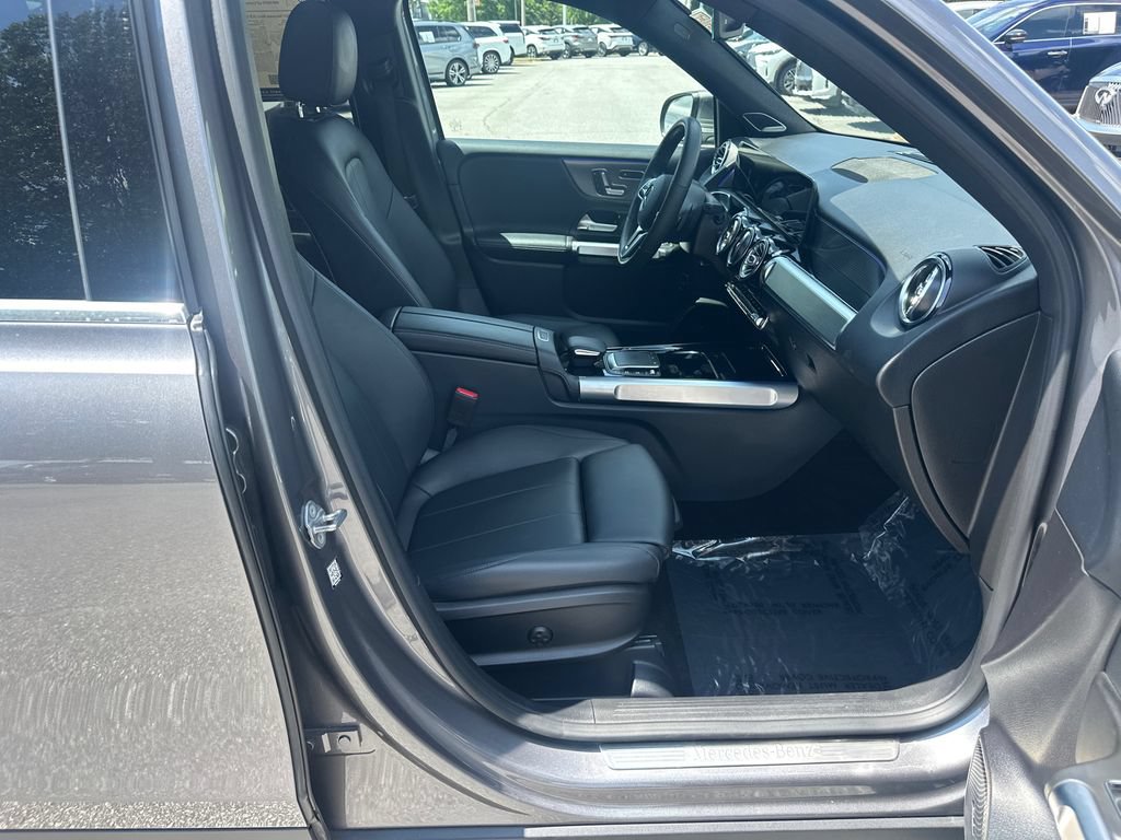 Used 2021 Mercedes-Benz GLB 250 4MATIC image 12