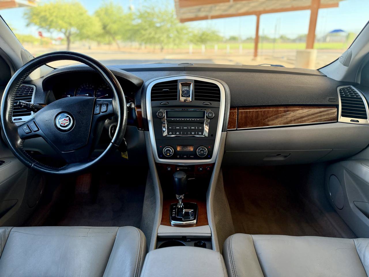 Used 2007 Cadillac SRX w/ Utility Package RWD image 14