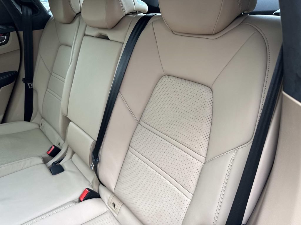 Used 2022 Porsche Cayenne GTS AWD/4WD image 14