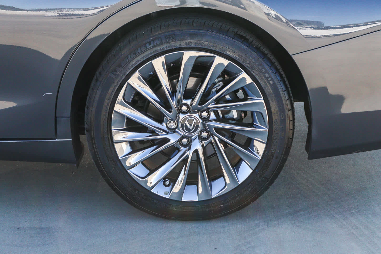 Certified 2025 Lexus ES 300h w/ Accessory Package (Z1) FWD image 12