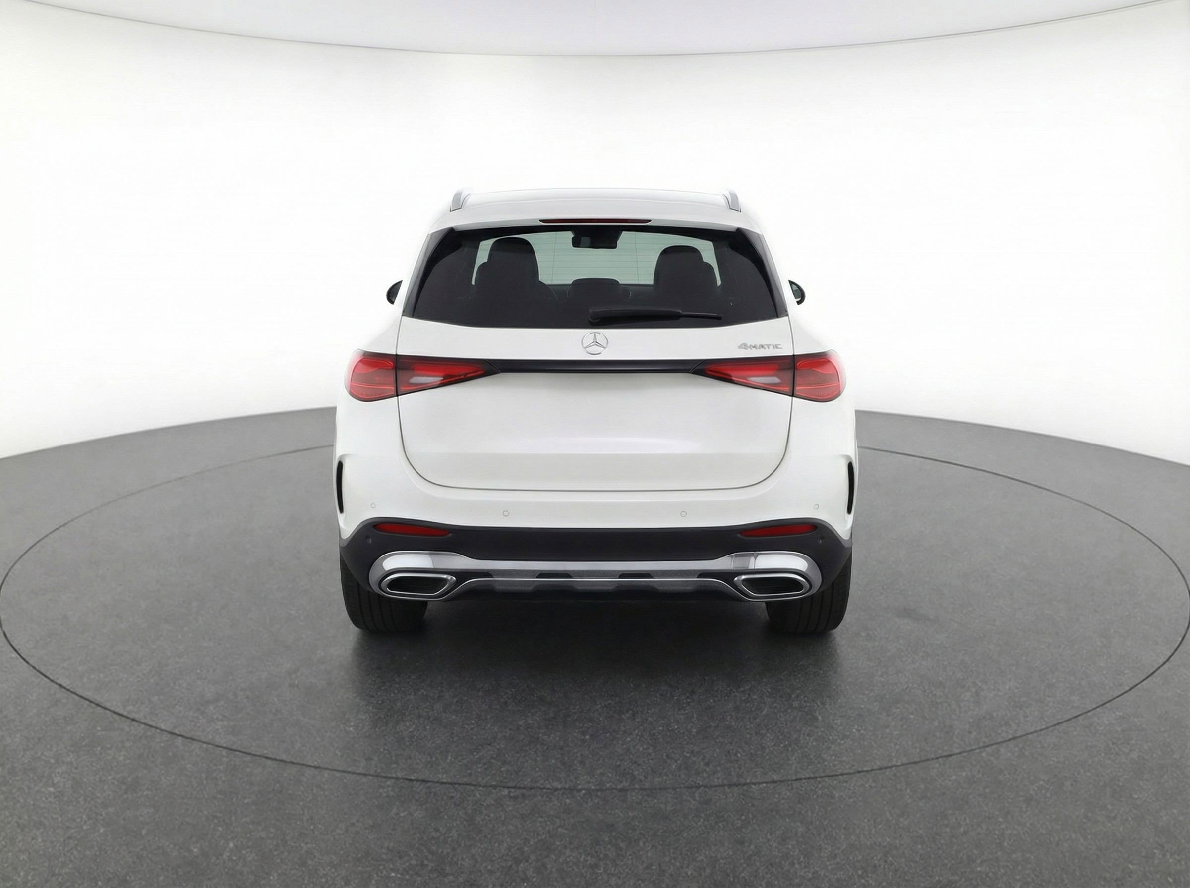 Used 2024 Mercedes-Benz GLC 300 4MATIC image 7