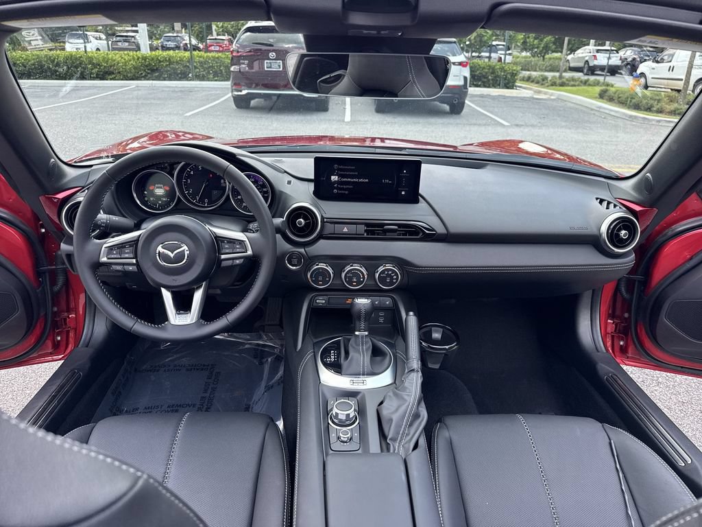 Certified 2025 MAZDA MX-5 Miata RF Grand Touring RWD image 35