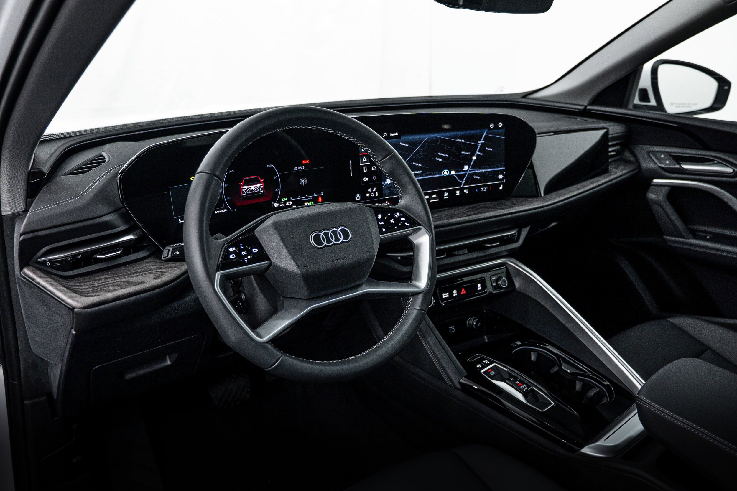Certified 2025 Audi Q5 Premium w/ Convenience Package AWD/4WD image 9