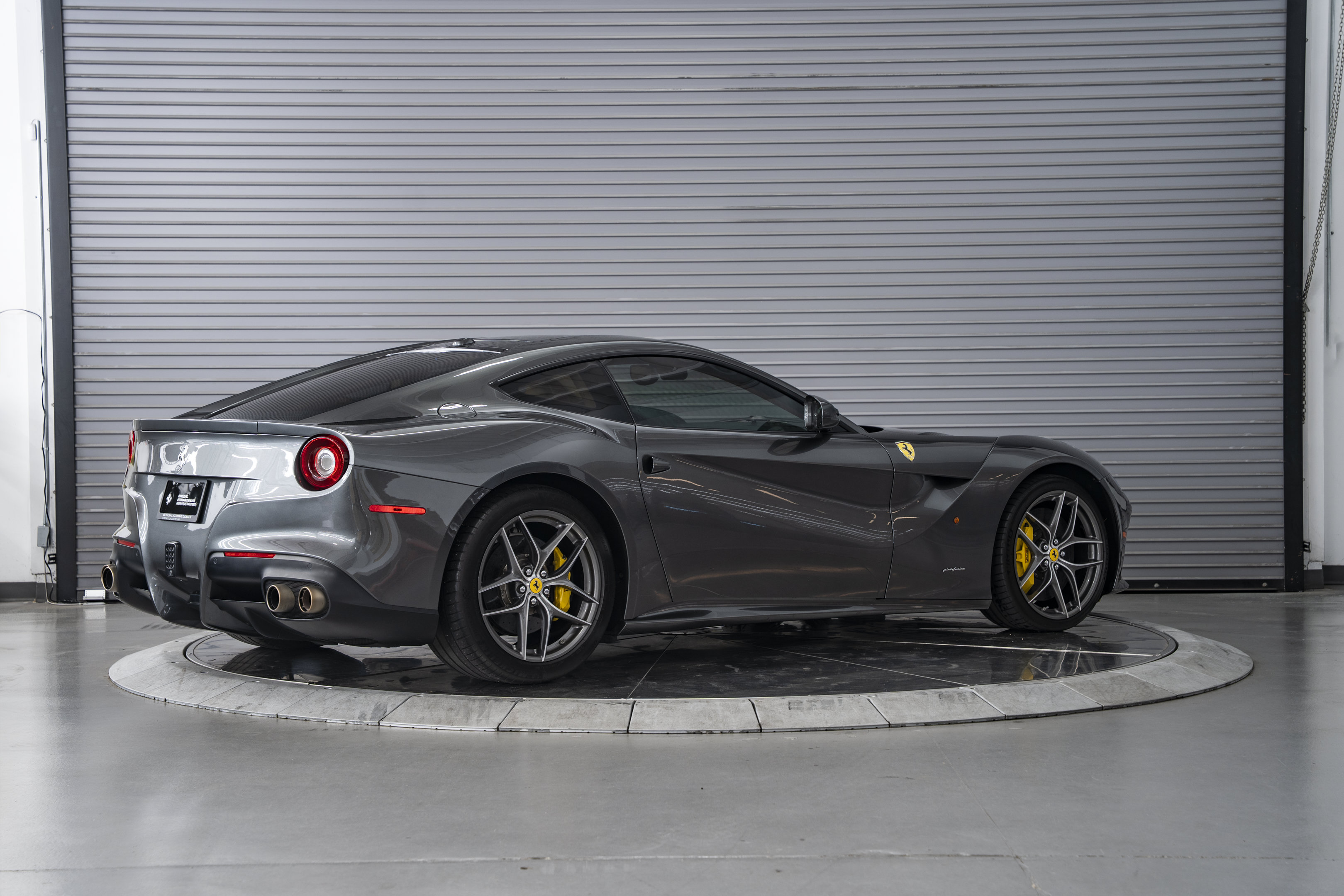 Used 2014 Ferrari F12 Berlinetta RWD image 5