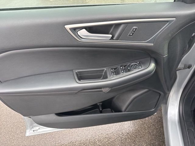Used 2024 Ford Edge SEL image 13
