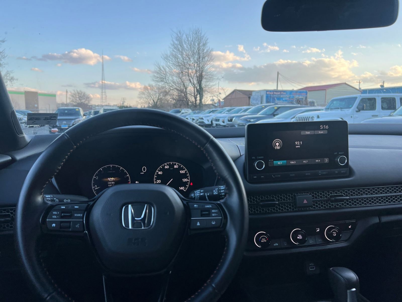 Used 2025 Honda HR-V Sport image 32